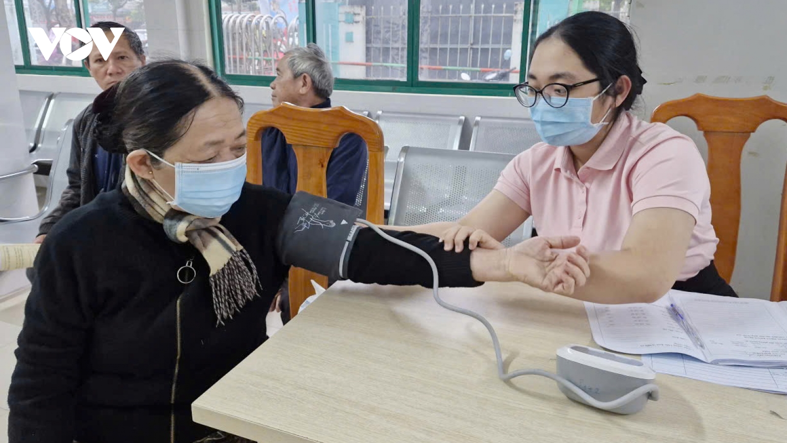 Bảo hiểm y tế góp phần nâng cao sức khỏe người dân