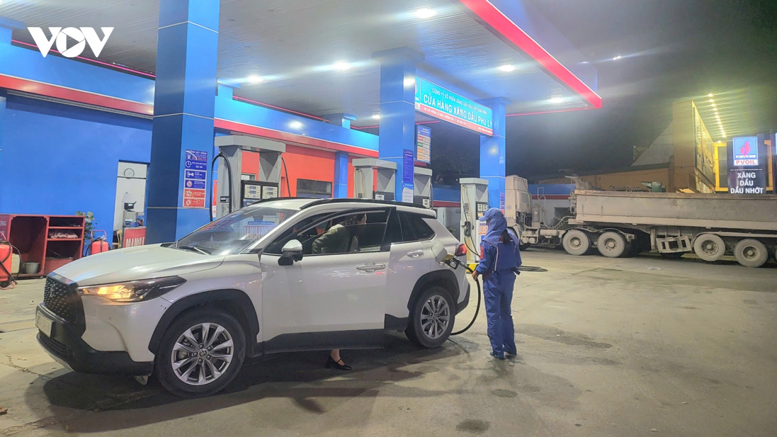 Nguồn cung xăng dầu trong nước cơ bản đáp ứng đủ nhu cầu