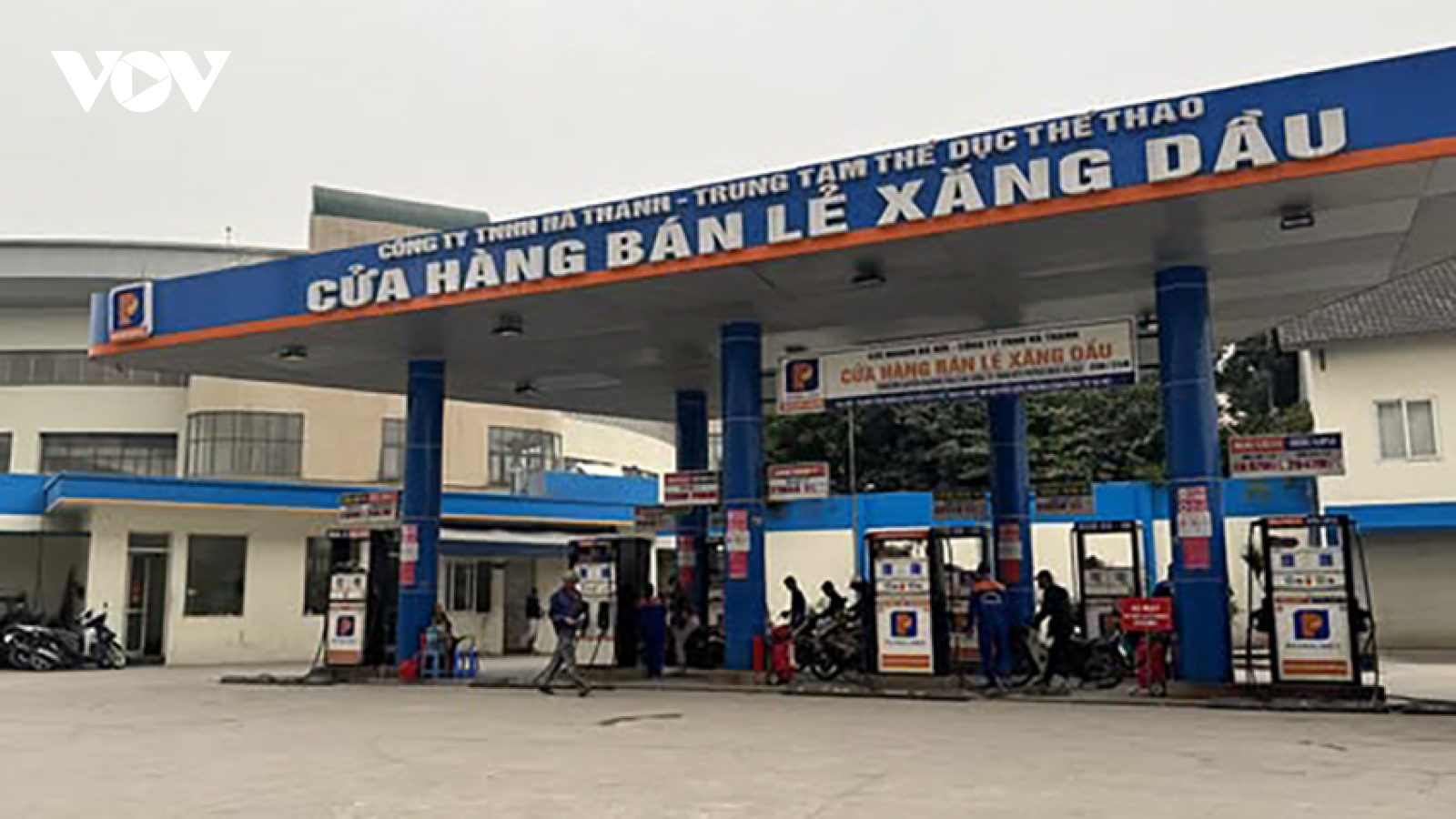 Giá xăng dầu giảm mạnh, dầu diesel giảm 9.520 đồng/lít từ 15h30 chiều nay 9/4