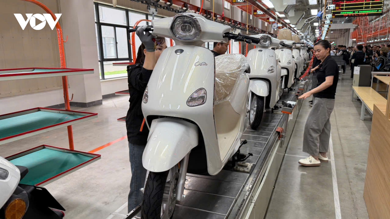 Xe điện - ngành công nghiệp mới cần giải pháp đồng bộ