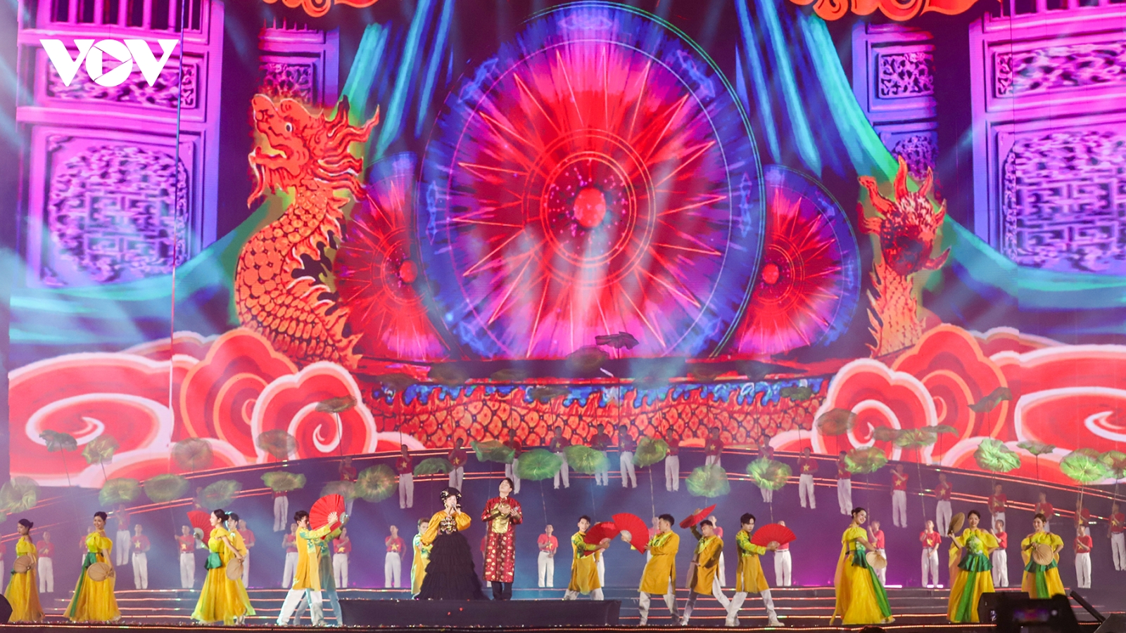 Non thiêng Yên Tử rộn ràng Hội Xuân Di sản