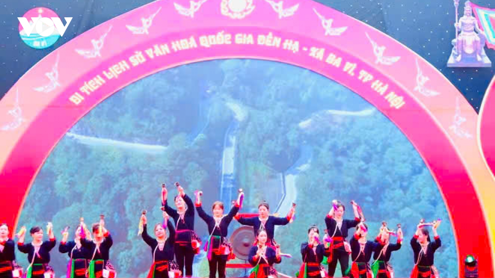 Tri ân Đức Thánh Tản tại Lễ khai hội Tản Viên Sơn Thánh 2026 ở Ba Vì