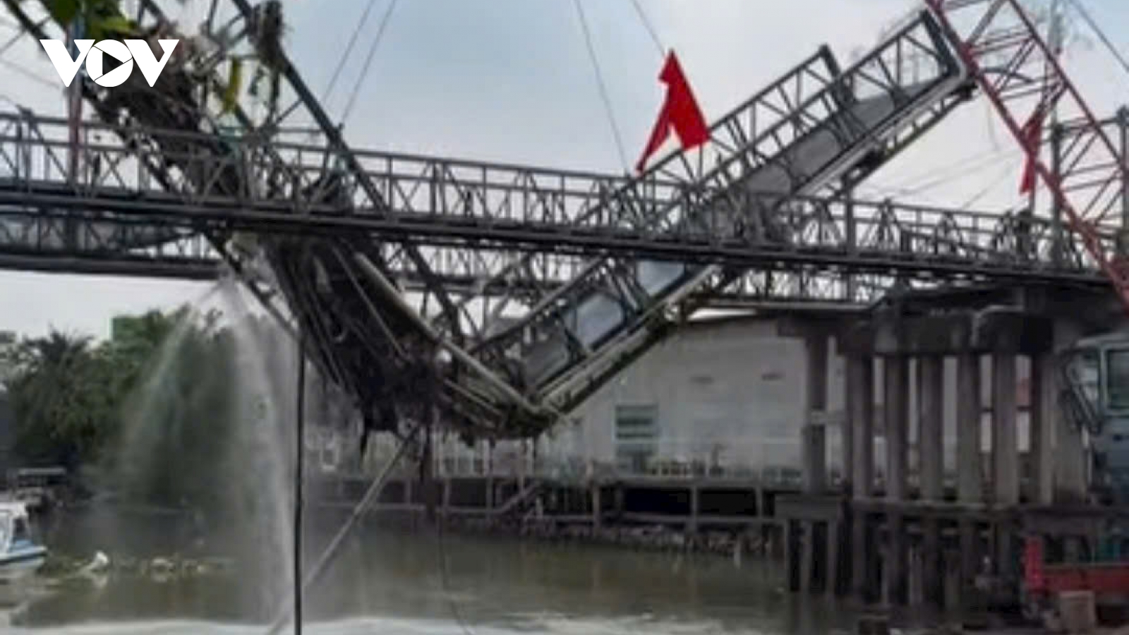 Vụ sập cầu 30/4 tại Cần Thơ: Sẽ xử lý tài xế và chủ doanh nghiệp vi phạm