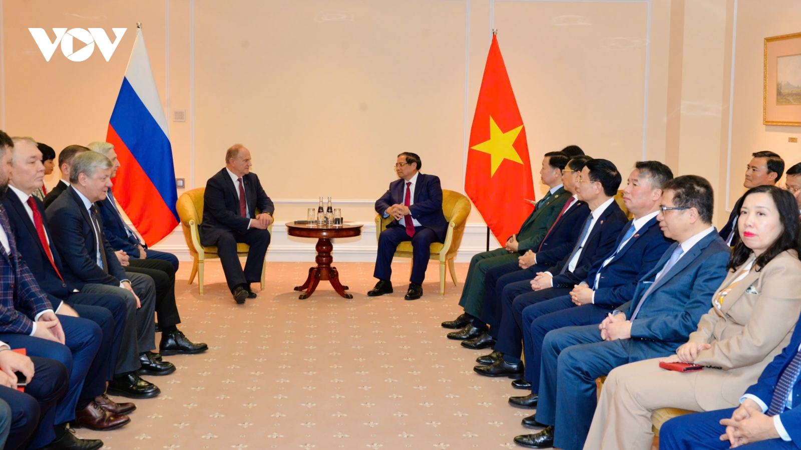 Thủ tướng Phạm Minh Chính tiếp Chủ tịch Đảng Cộng sản Liên bang Nga Ziuganov