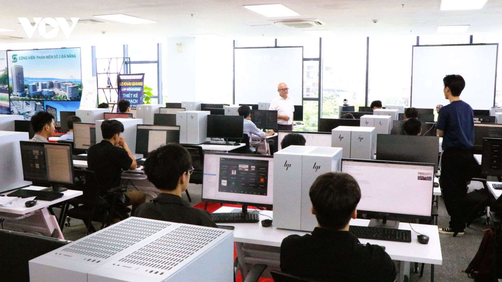 Đà Nẵng cần 8.000 nhân lực vi mạch bán dẫn và AI