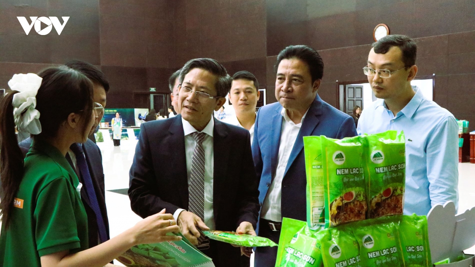 Thúc đẩy chuyển đổi xanh, hướng tới đô thị sinh thái - thông minh