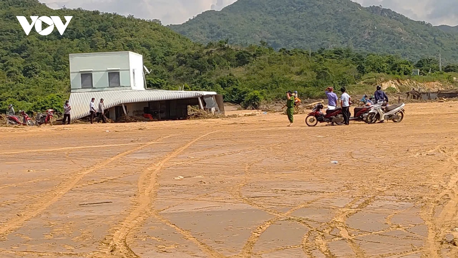 Diễn biến mới nhất vụ vỡ hồ chứa trên núi Tân Lai làm 1 người tử vong