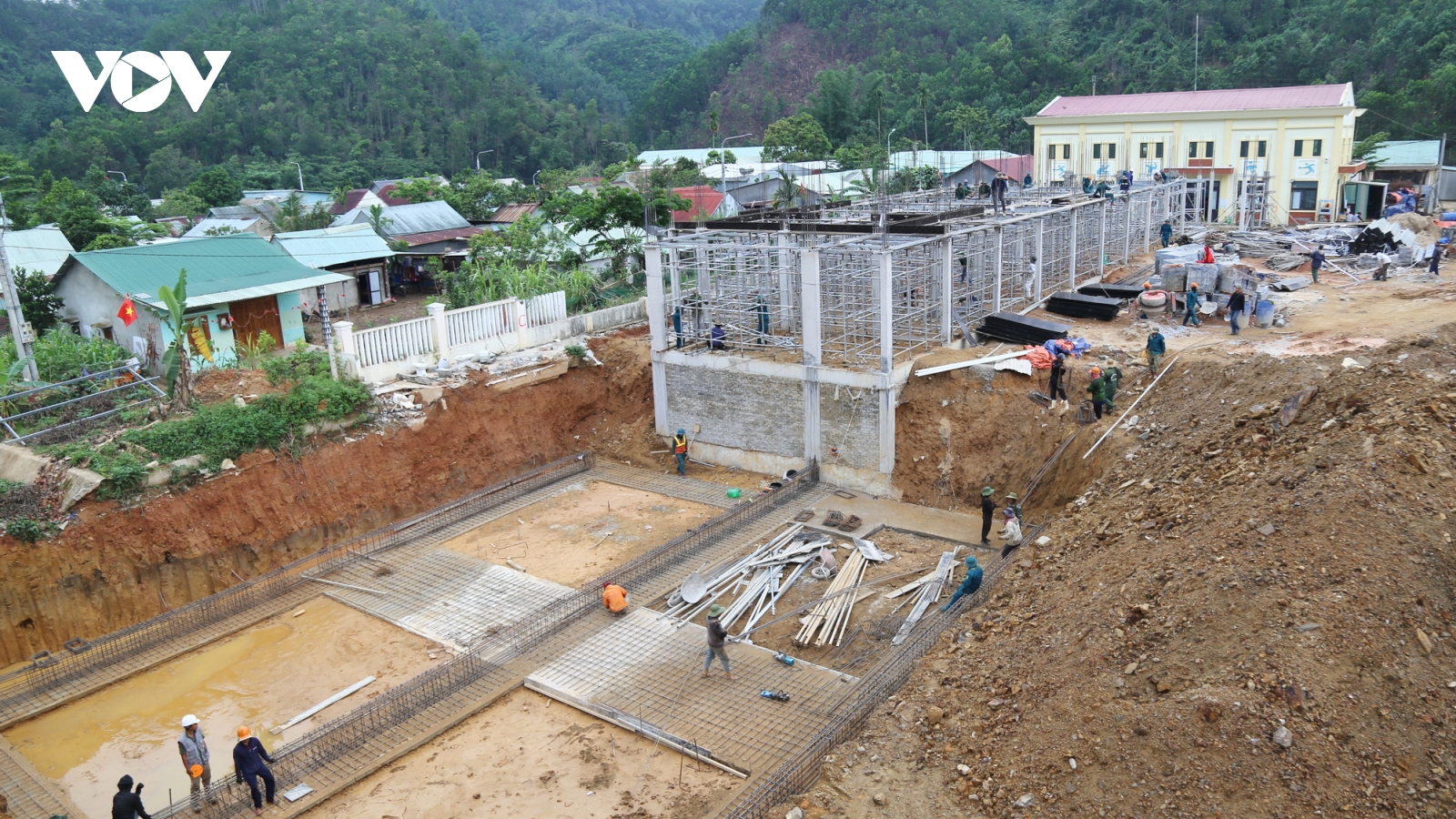 6 trường biên giới ở Đà Nẵng: Chỉ định thầu, “trải thảm” vẫn chậm tiến độ
