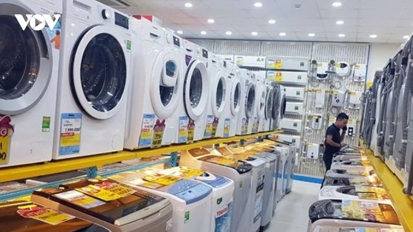 Chọn dòng máy giặt nào tiết kiệm điện và nước nhất hiện nay?