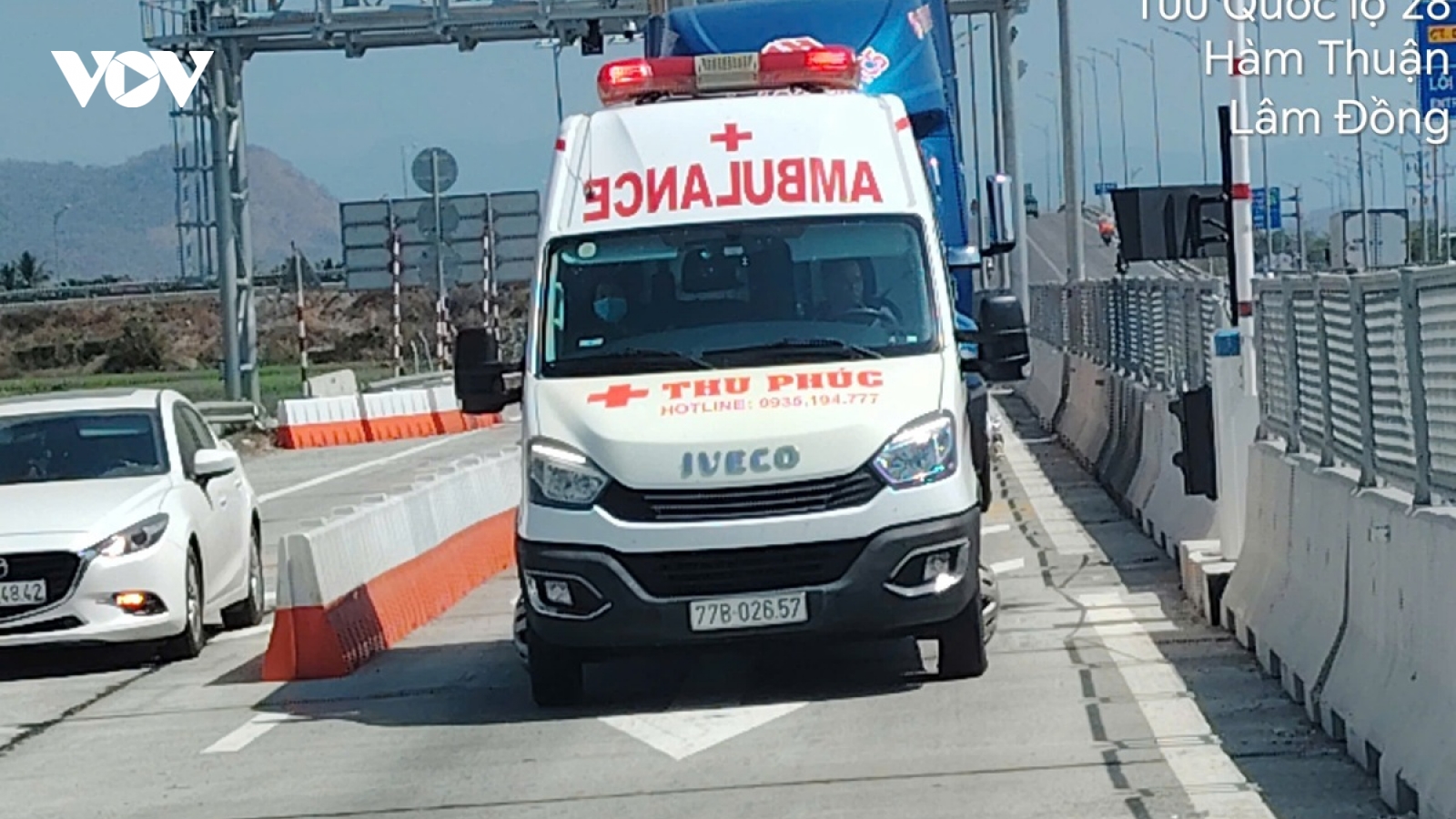Xử phạt xe cứu thương sử dụng tín hiệu ưu tiên trái phép