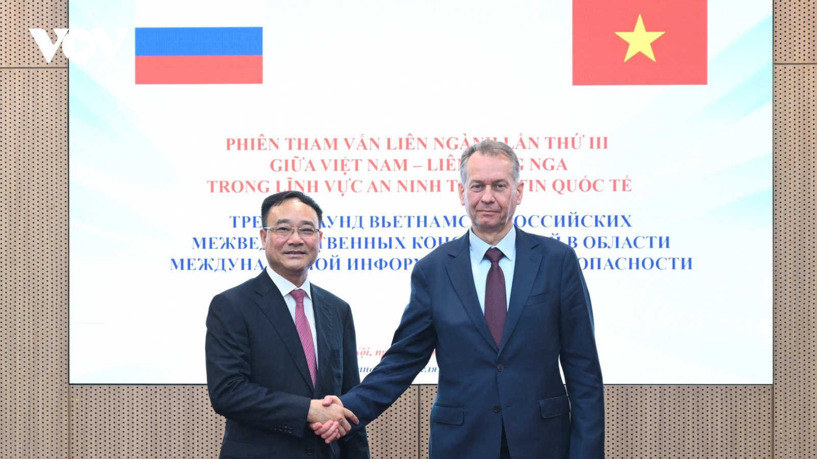 Việt Nam - LB Nga tăng cường hợp tác quốc tế trong lĩnh vực an ninh thông tin