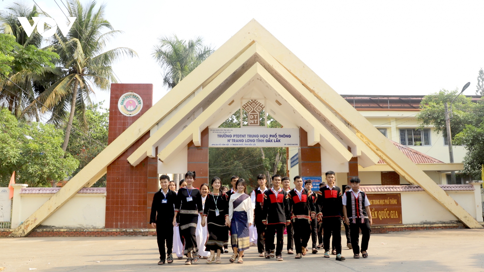 Nửa thế kỷ “ươm mầm" cán bộ từ mái trường THPT Dân tộc nội trú N’ Trang Lơng