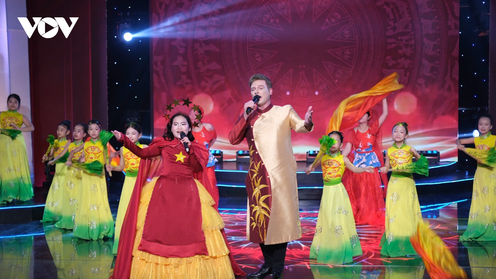 Sân khấu thời trang thiếu nhi mở rộng hành trình xuyên Việt năm 2026