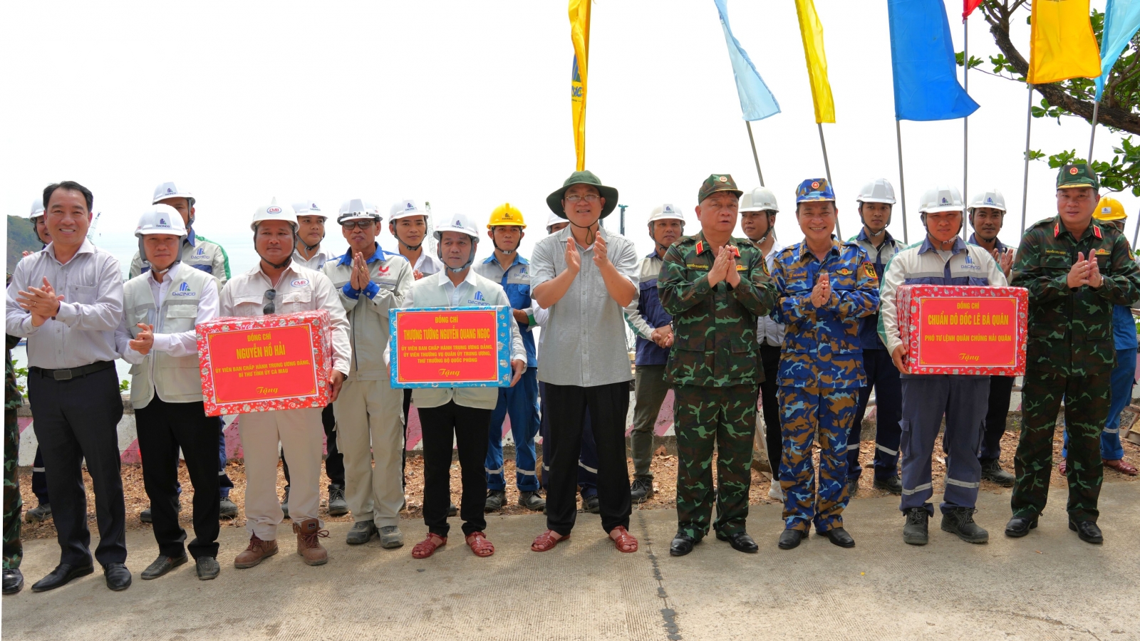 Bộ Quốc phòng đôn đốc các dự án trọng điểm tại đảo Hòn Khoai