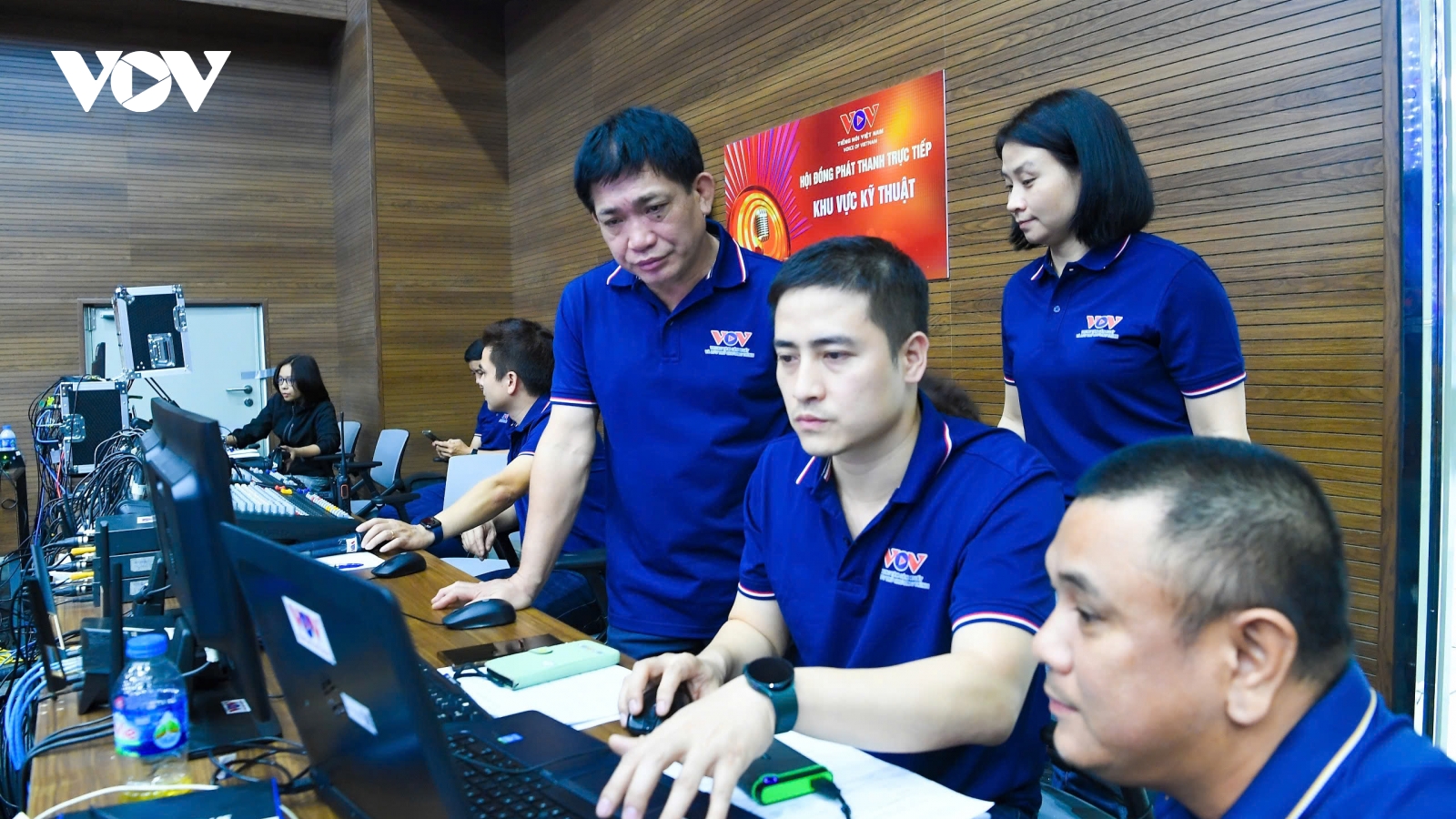 Những người nỗ lực âm thầm cho Liên hoan Phát thanh toàn quốc lần thứ XVII