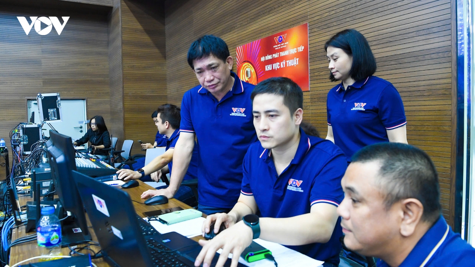Những người nỗ lực âm thầm cho Liên hoan Phát thanh toàn quốc lần thứ XVII