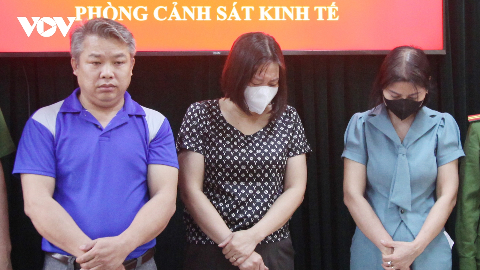 Nóng 24h ngày 19/4: Bữa ăn của học sinh bị rút ruột như thế nào?