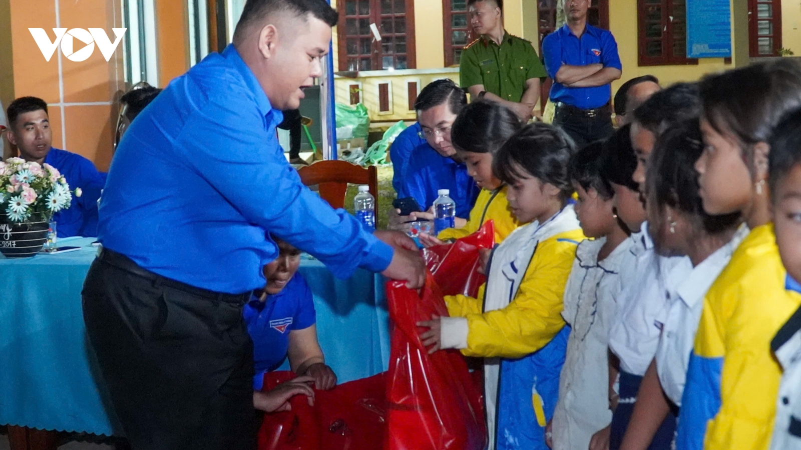 Hỗ trợ 600 triệu đồng thực hiện các hoạt động an sinh xã tại miền núi Đà Nẵng