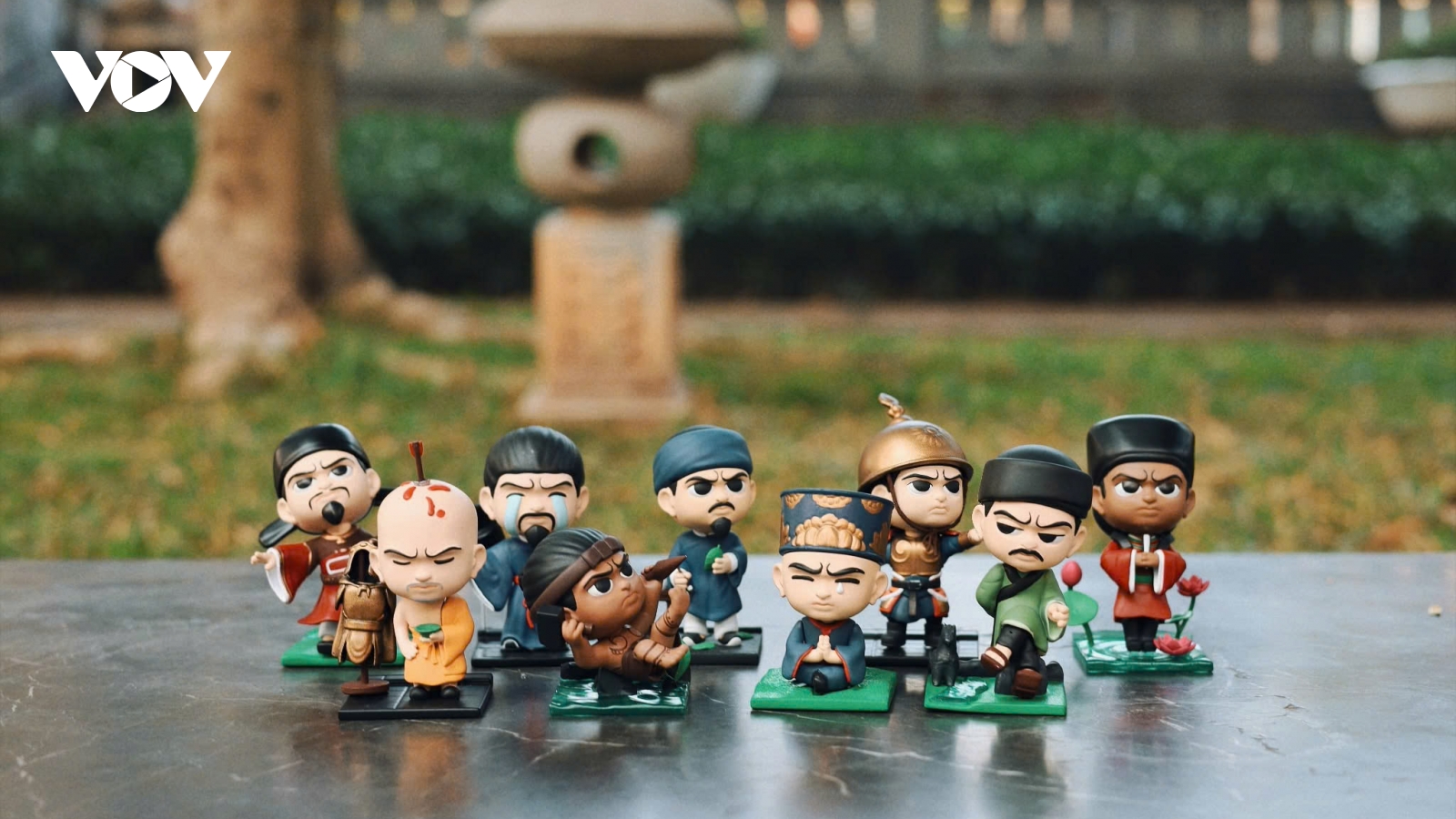 Kể chuyện lịch sử qua mô hình danh nhân Việt Nam
