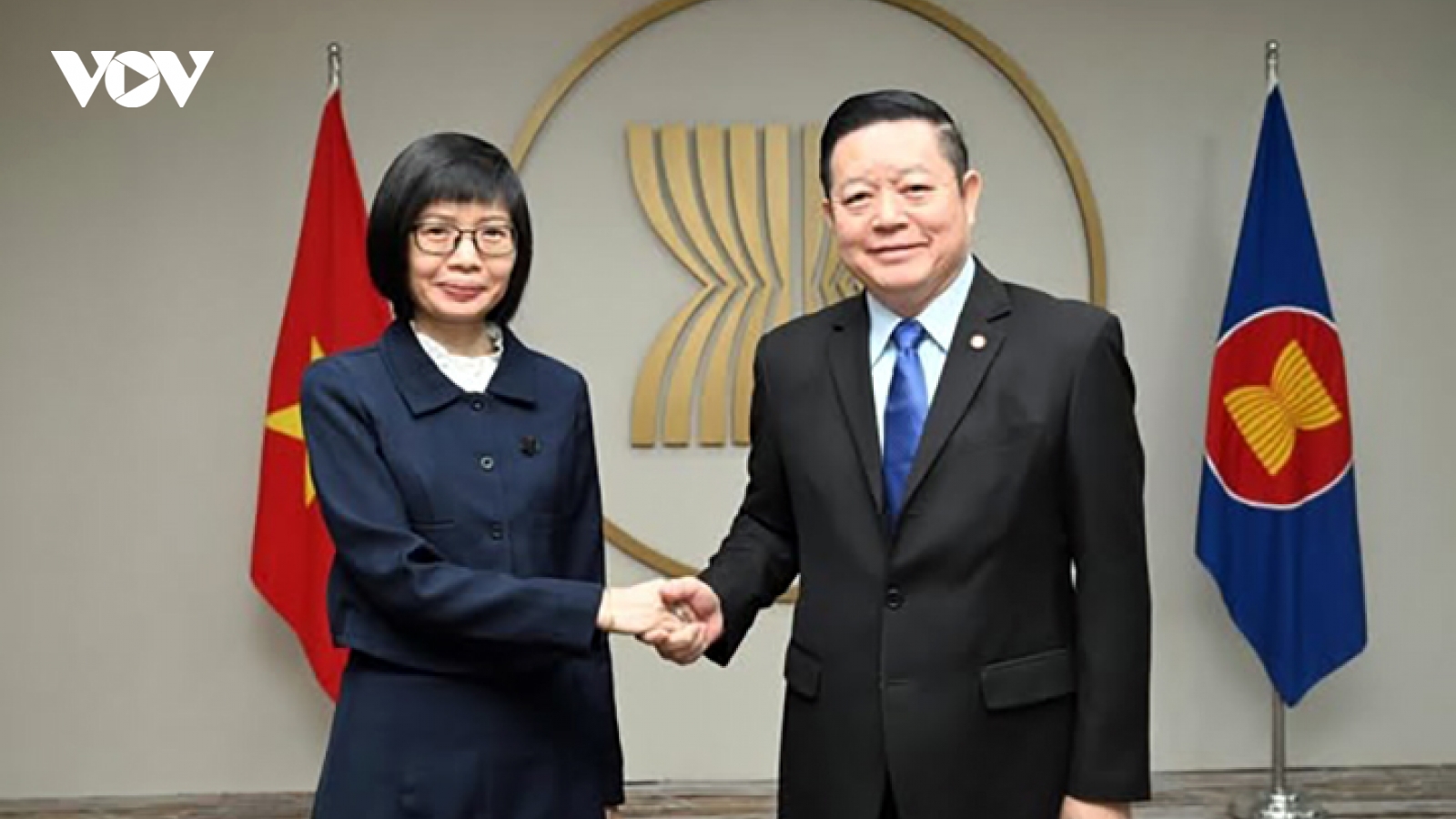ASEAN leader praises Vietnam’s contributions to regional bloc