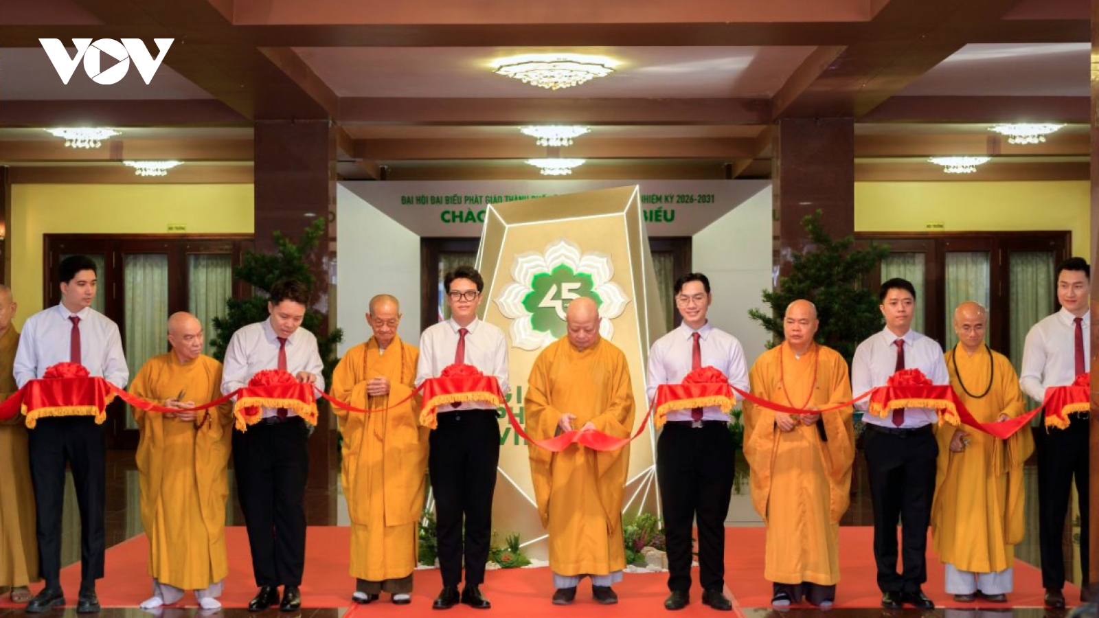 Exhibition traces 45-year journey of Vietnam Buddhist Sangha