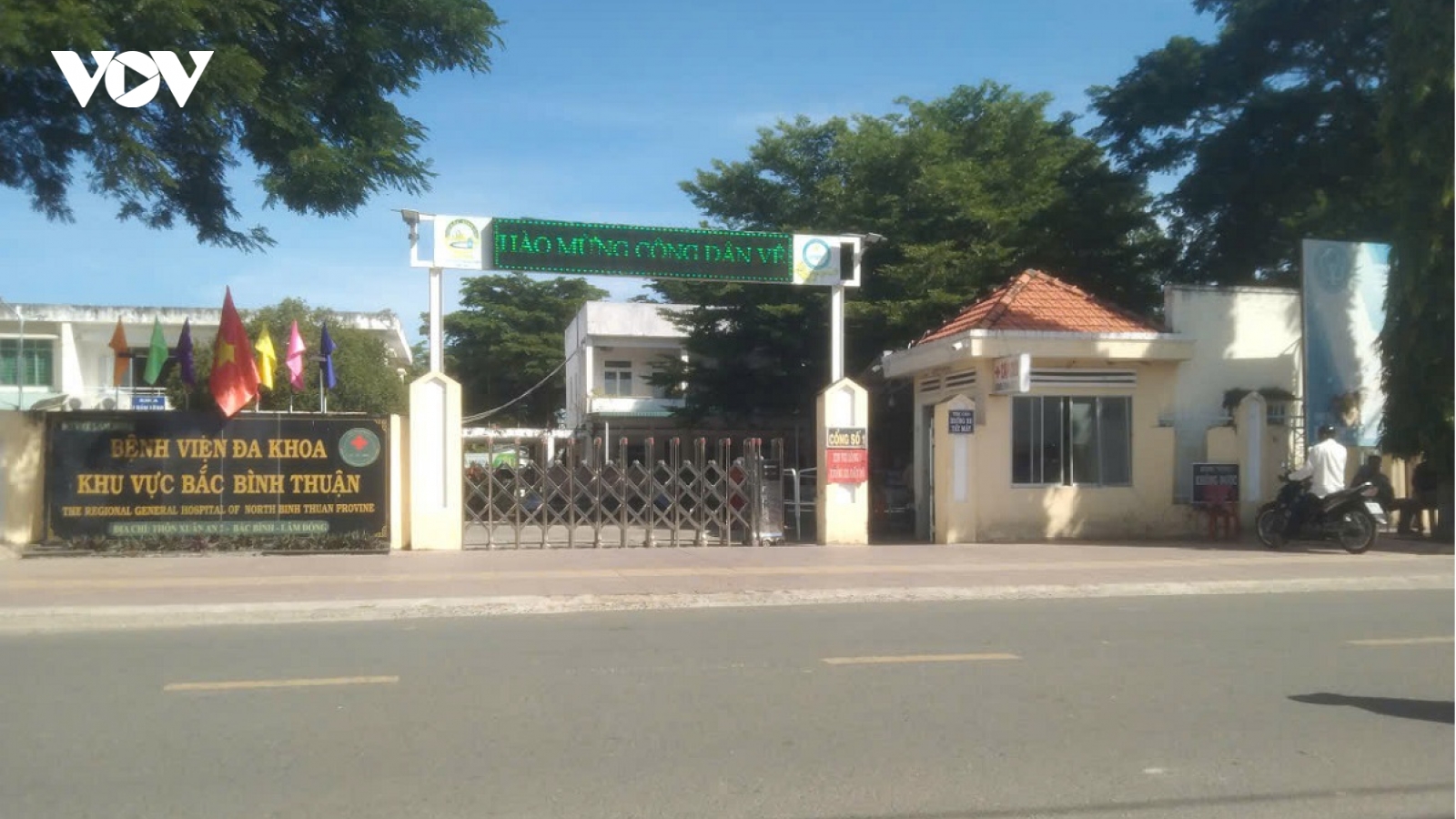 Hàng trăm nhân viên bệnh viện ở Lâm Đồng bị nợ lương nhiều tháng
