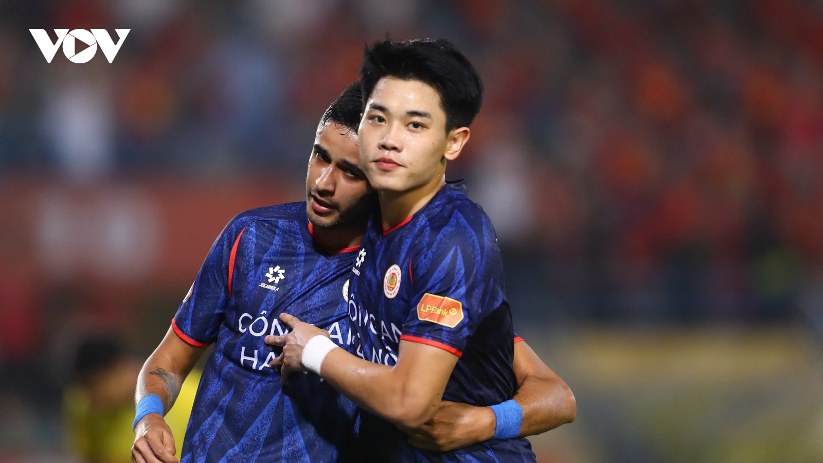 Sau vòng 17 V-League 2025/2026: CAHN và Thanh Hóa tạo dấu ấn mạnh mẽ