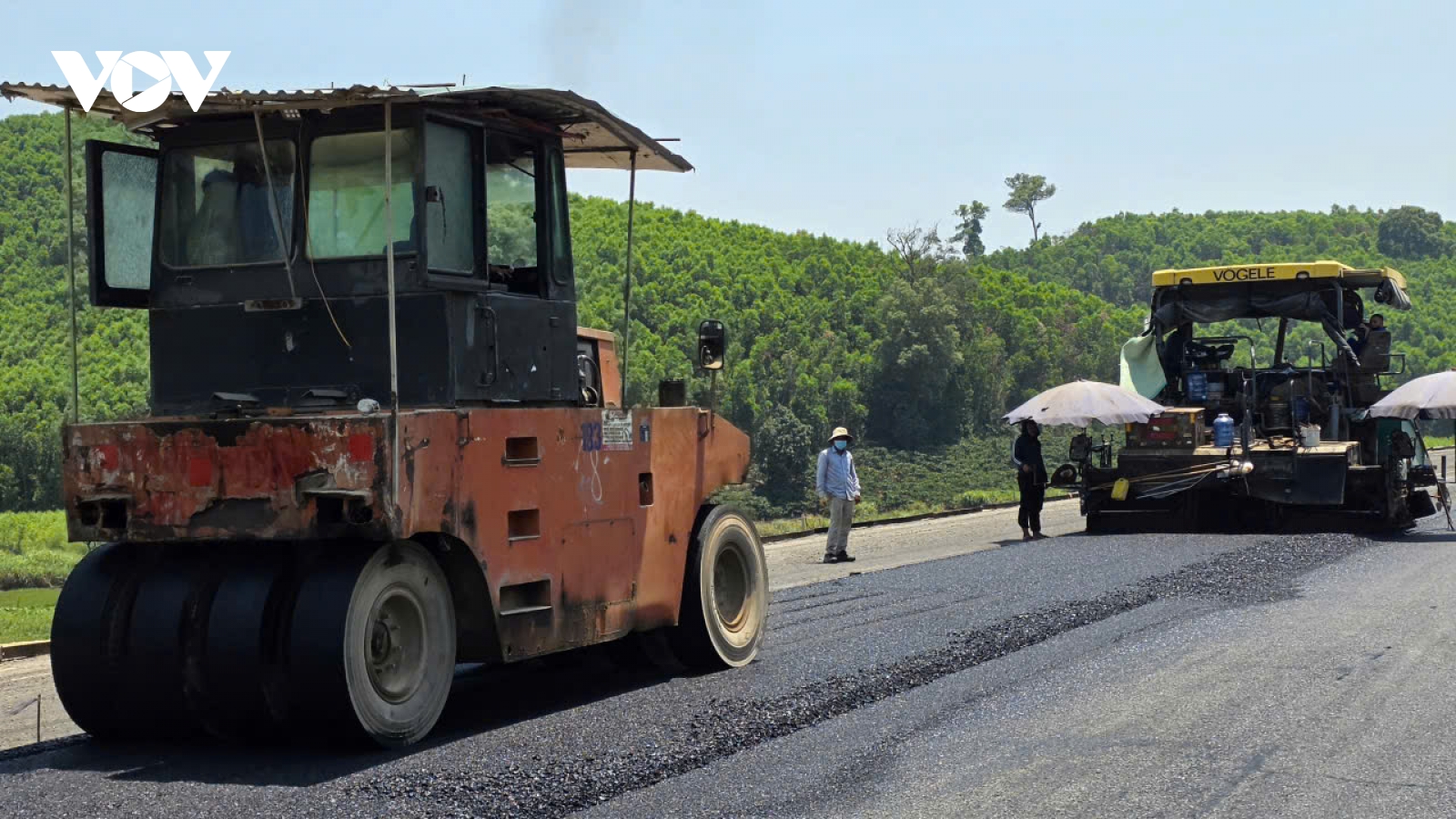 Giá nhiên liệu tăng, nhà thầu cao tốc Khánh Hòa - Buôn Ma Thuột linh hoạt thi công