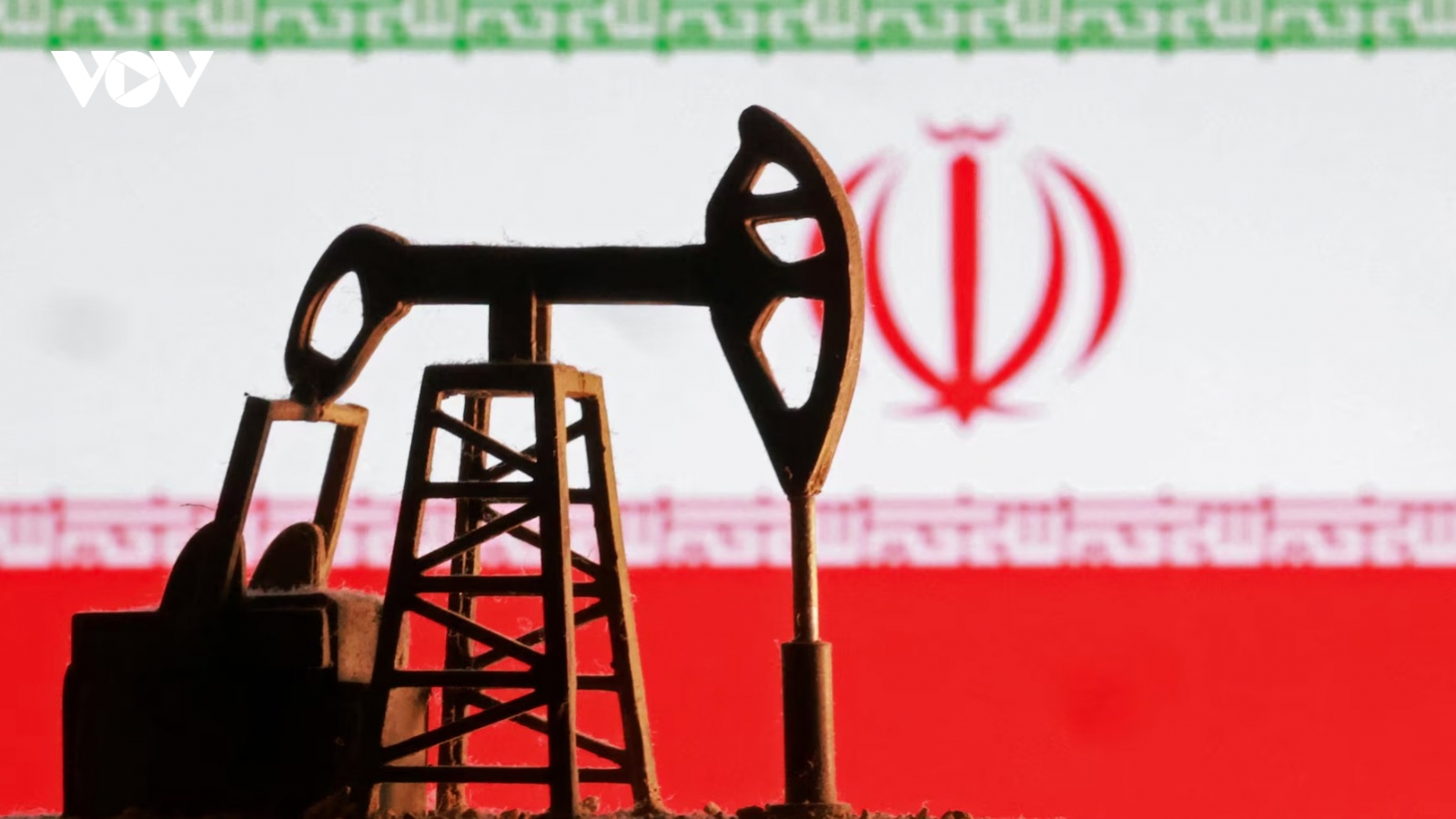 Đằng sau động thái của Ấn Độ bất ngờ tái nhập khẩu dầu từ Iran sau 7 năm