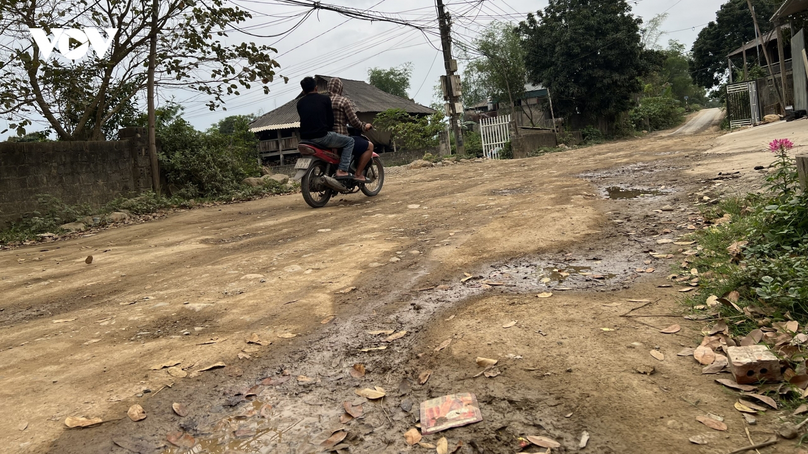 Con đường nắng bụi, mưa lầy ở phường Trung Tâm, tỉnh Lào Cai
