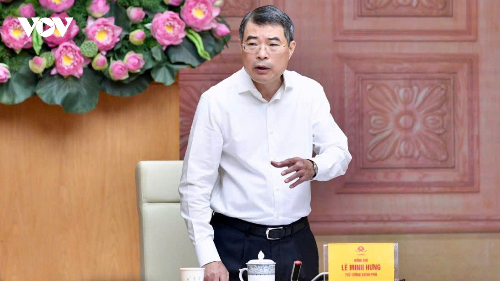 Thủ tướng: Ngành công thương chịu trách nhiệm không để thiếu điện, xăng dầu