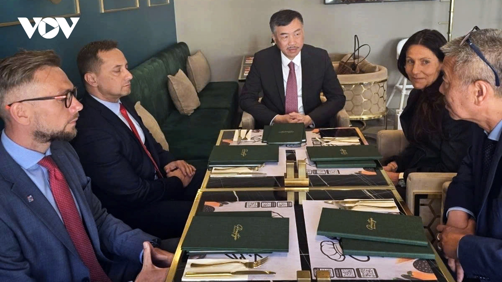 Vietnam steps up cooperation with Karlovy Vary (Czech Republic)