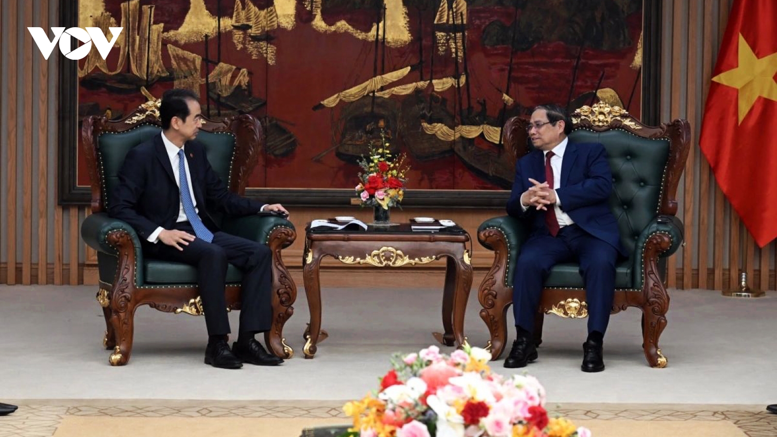 PM Chinh pushes for deeper cooperation with China