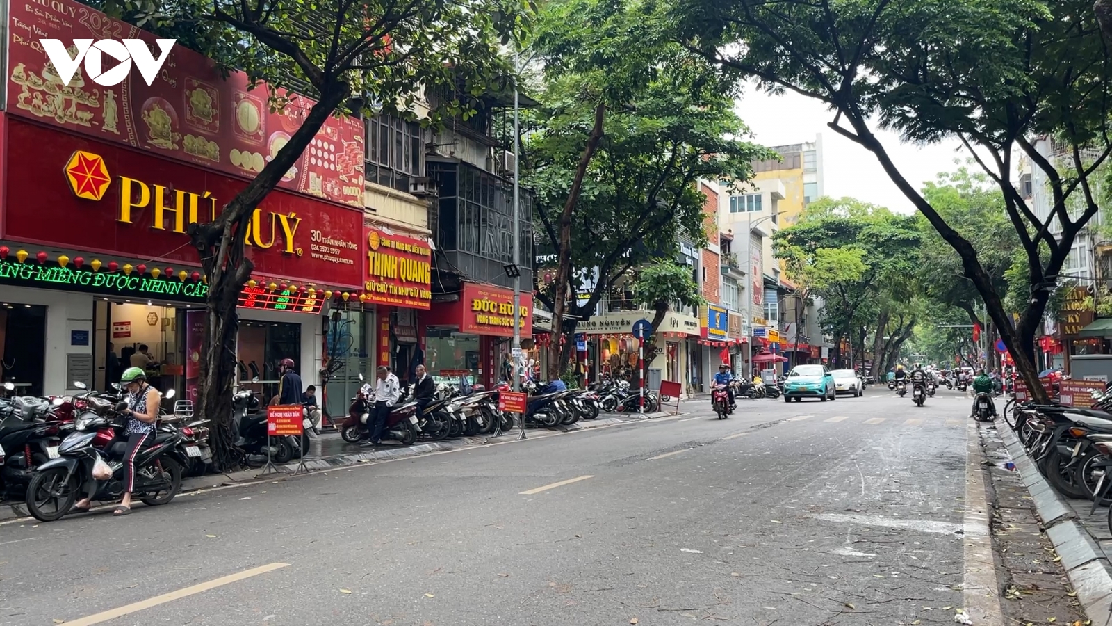 Cơn sốt vàng hạ nhiệt, “phố vàng” Trần Nhân Tông vắng vẻ