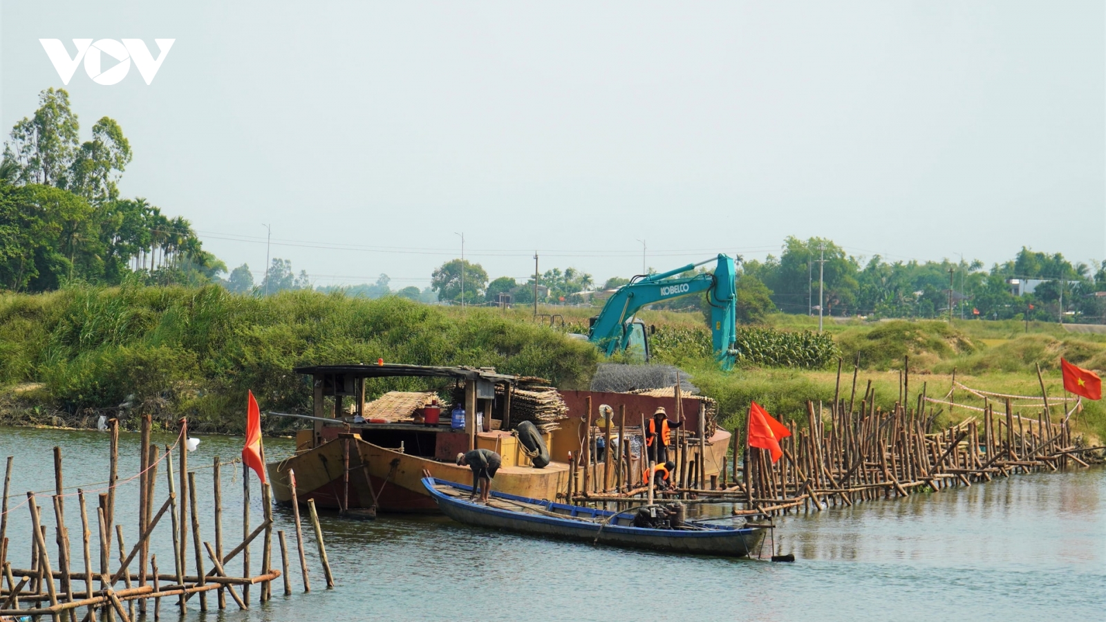 Đà Nẵng gỡ vướng đập thời vụ giữ ngọt, ngăn mặn trên sông Vĩnh Điện