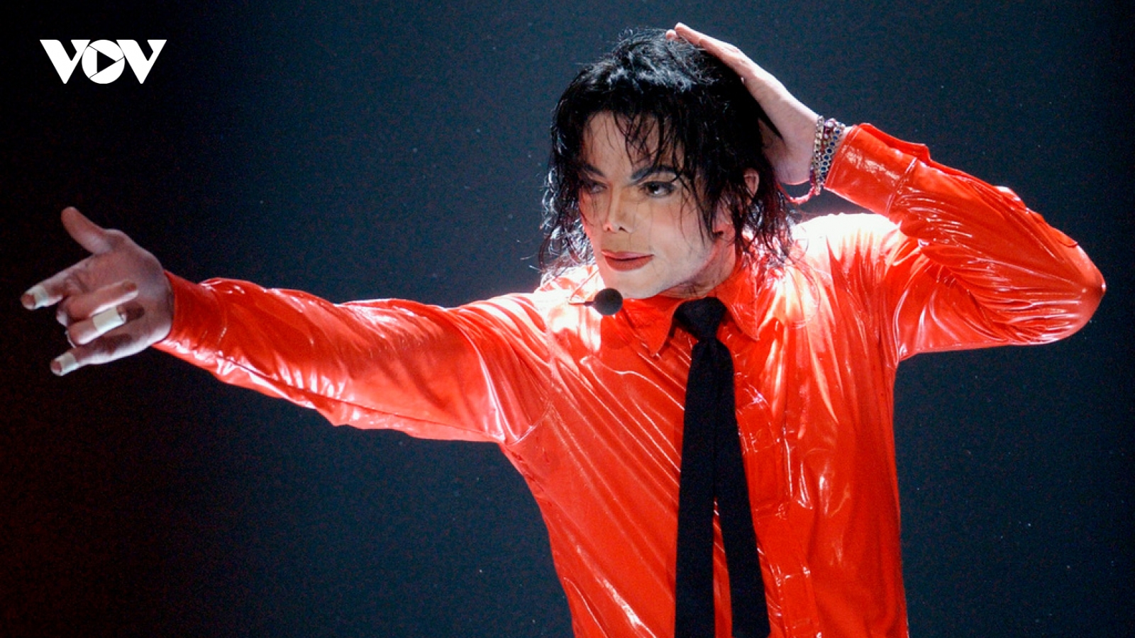 Nhạc Michael Jackson được "săn đón" nhờ hiệu ứng bộ phim tiểu sử