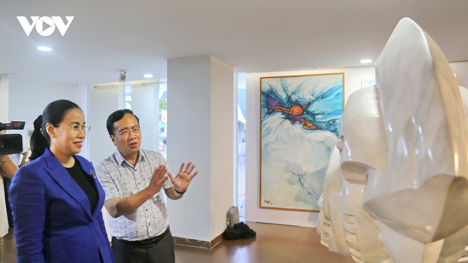 Triển lãm “Sắc màu Đất Quảng” nhân kỷ niệm 51 năm Ngày Giải phóng miền Nam