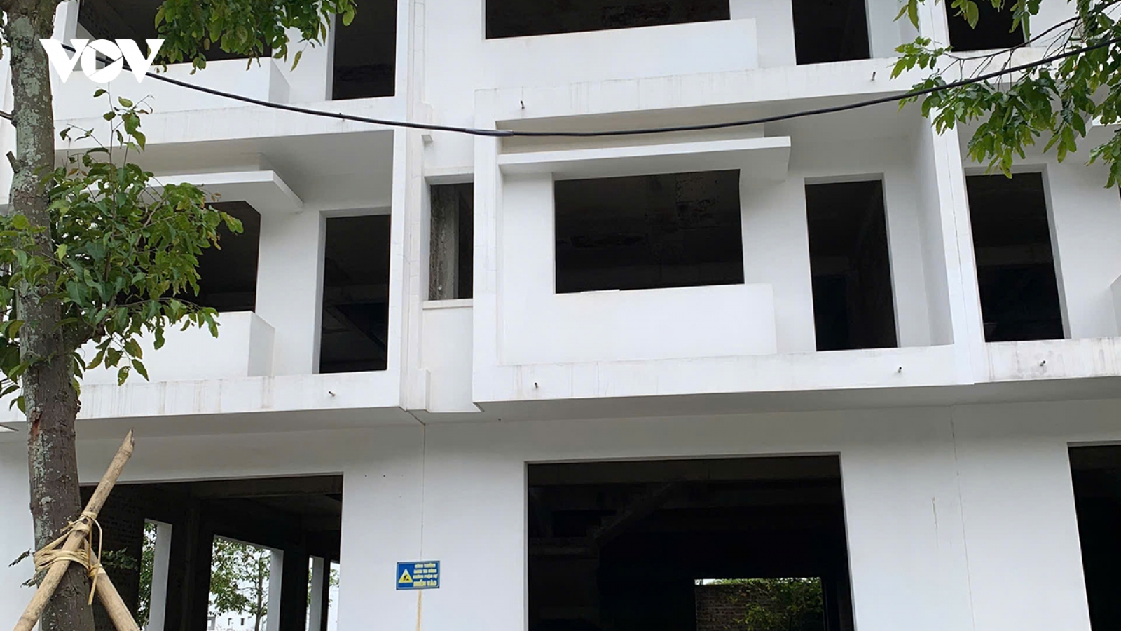 Bất động sản thanh khoản yếu: “Cắt lỗ” lan rộng nhưng chưa đủ hấp dẫn
