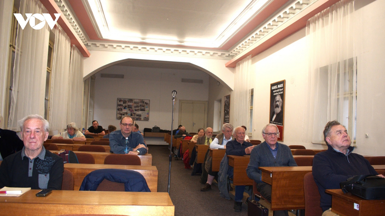 Tăng cường hợp tác giữa Đảng Cộng sản Việt Nam với Đảng Cộng sản Séc và Moravia