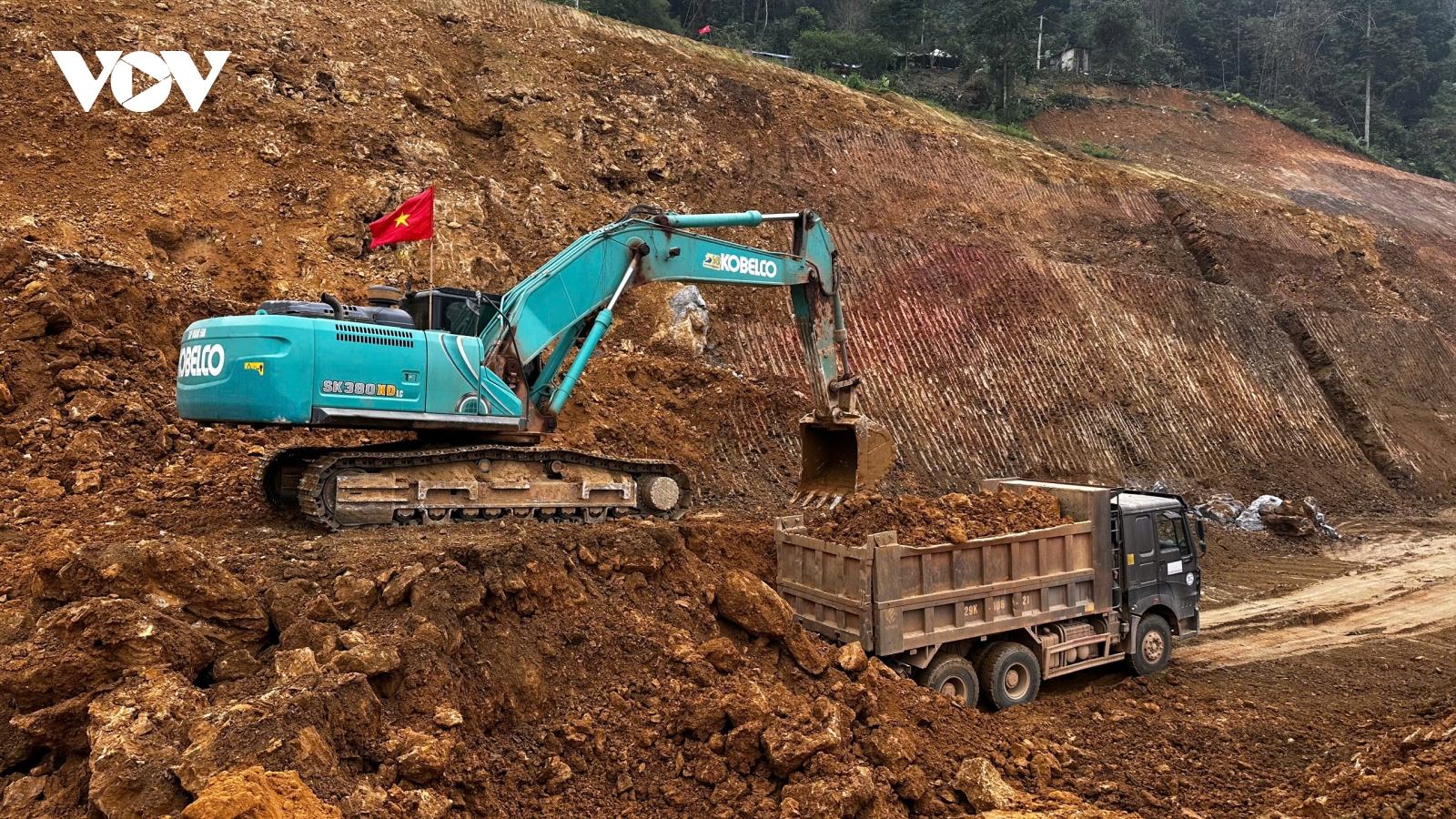 Cao Bằng chủ động nguồn cung xăng dầu cho các dự án trọng điểm