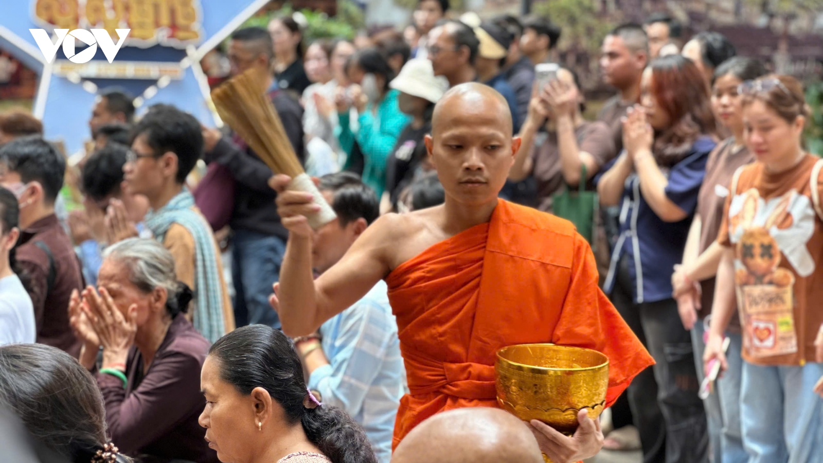 Đồng bào Khmer đón Tết Chôl Chnăm Thmây giữa lòng đô thị
