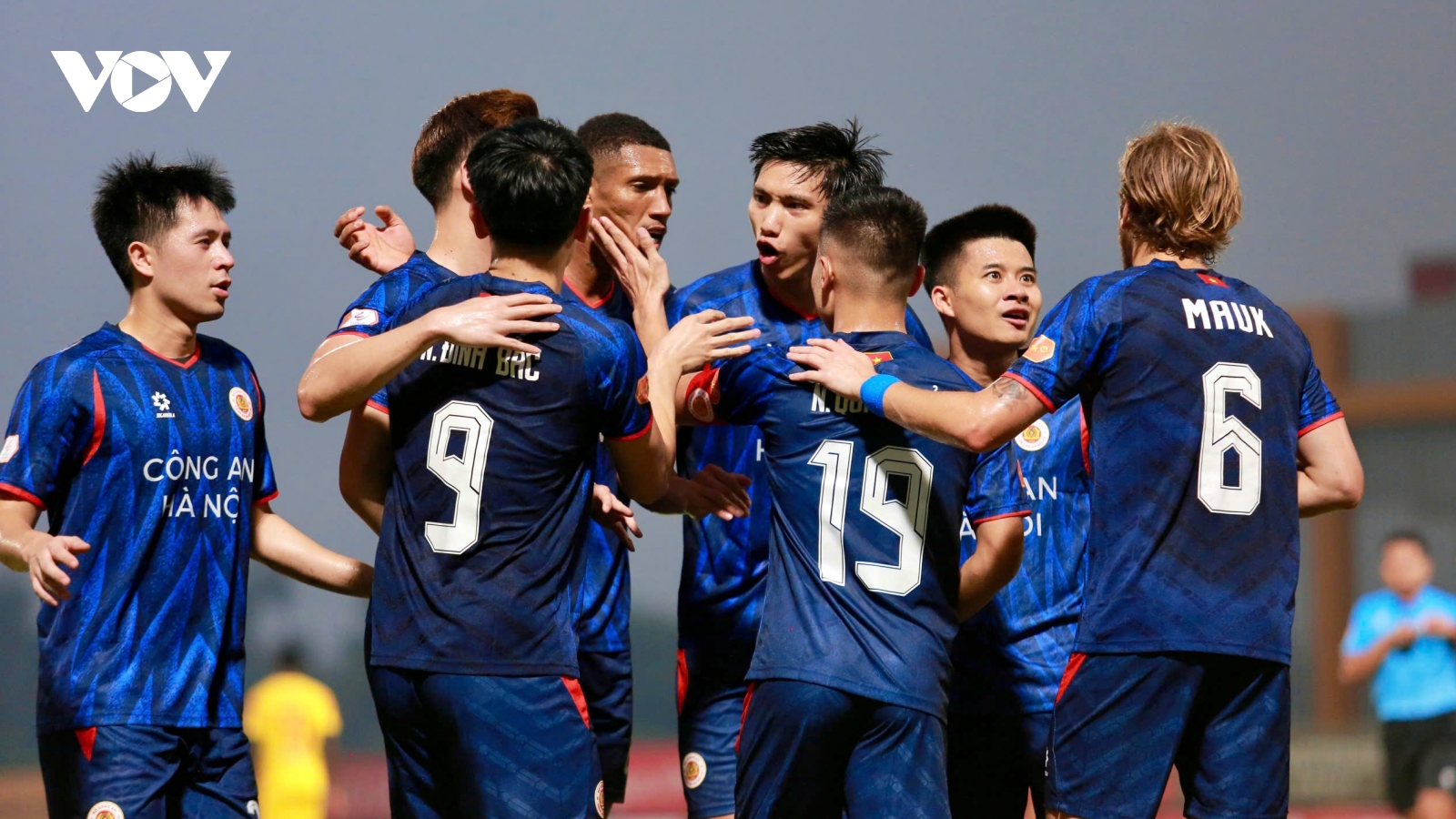 CLB CAHN khủng hoảng lực lượng trước vòng 19 V-League 2025/2026