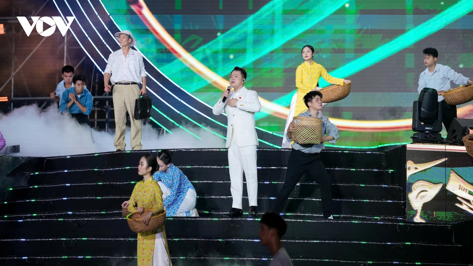 Dân ca Ví, Giặm tái hiện hành trình Bác Hồ tìm đường cứu nước tại concert quốc gia