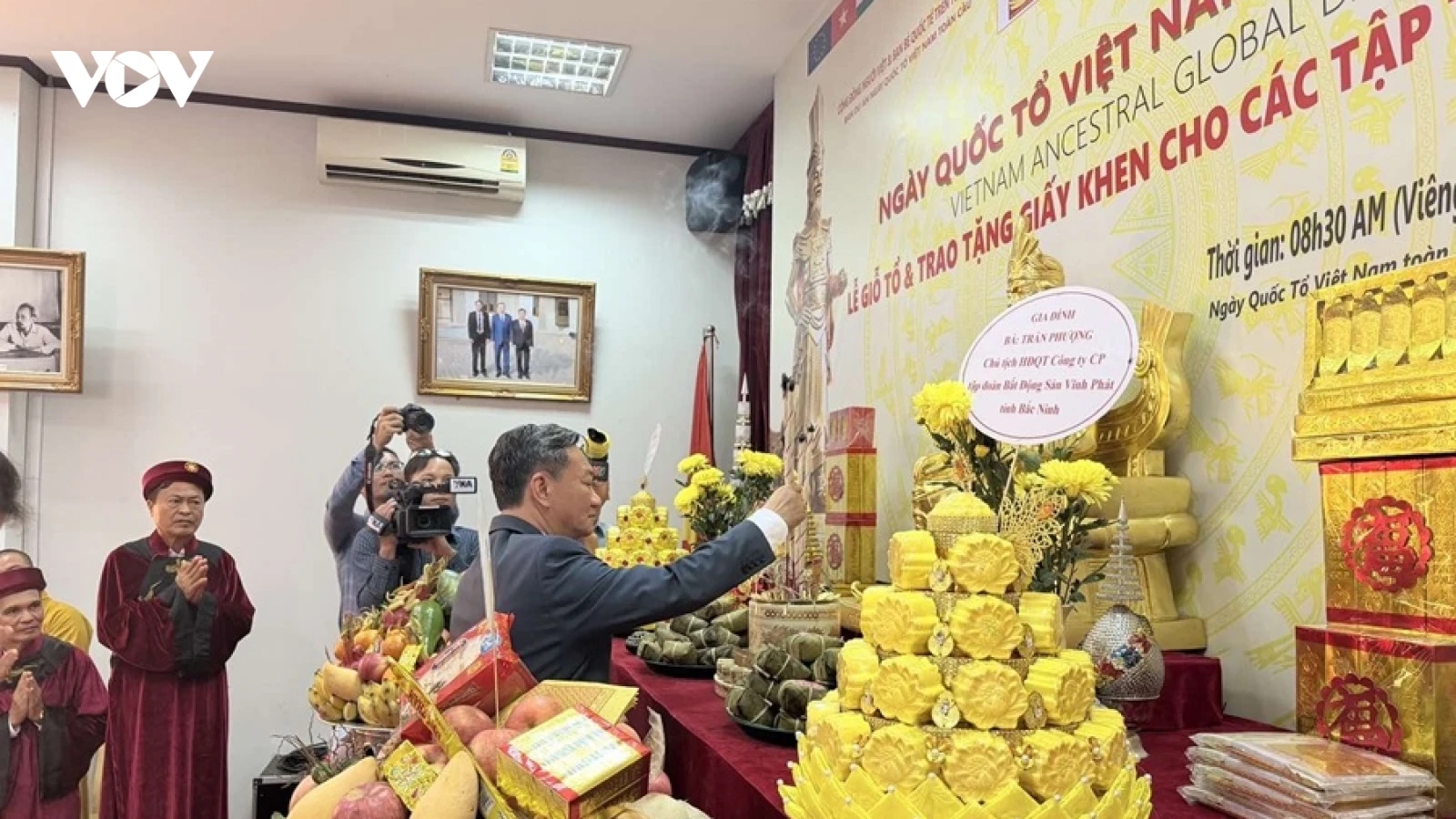 Người Việt tại Lào tổ chức Lễ Giỗ Tổ Hùng Vương