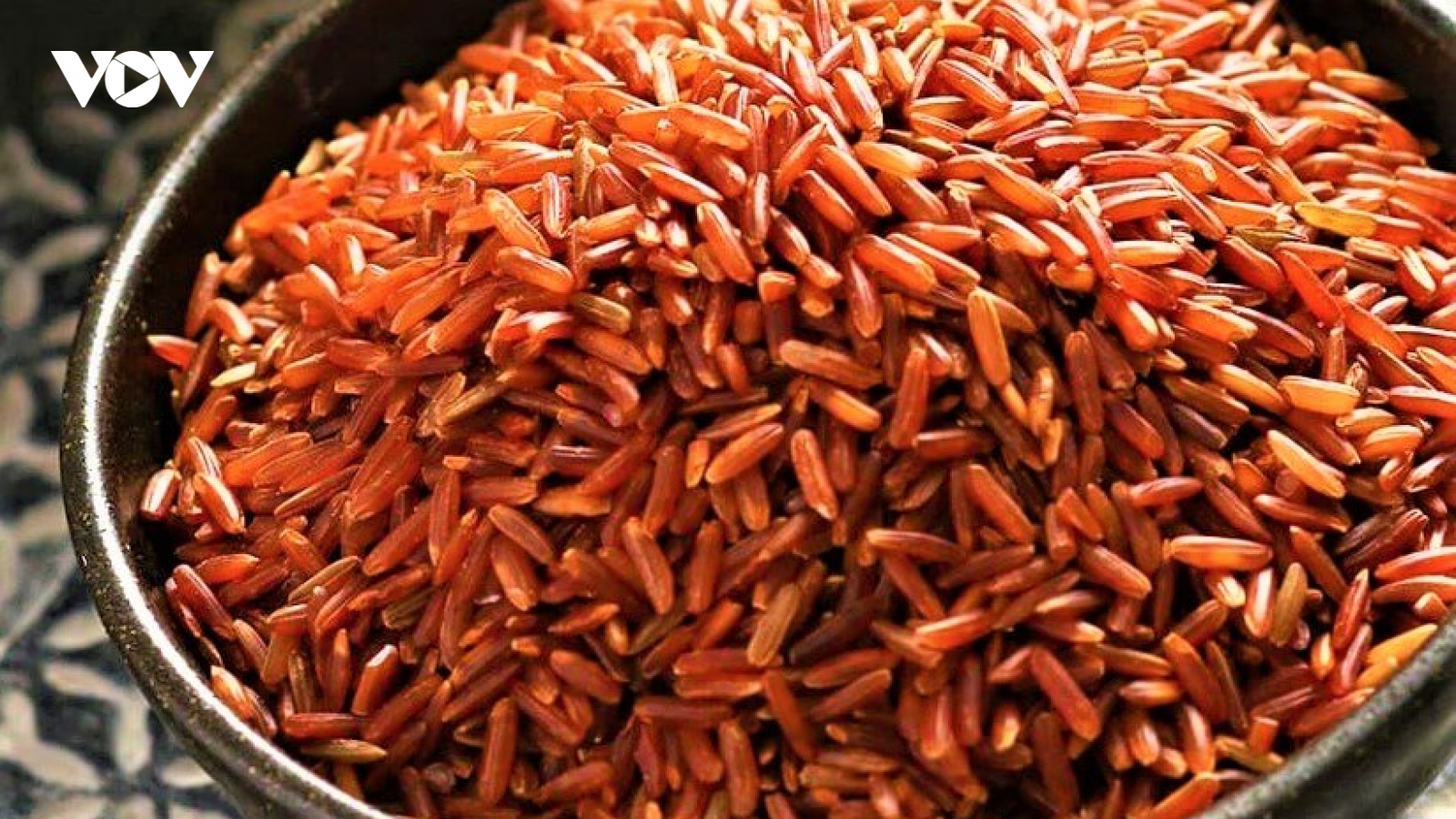 Ăn gạo lứt đỏ mỗi ngày mang lại lợi ích gì cho sức khỏe?