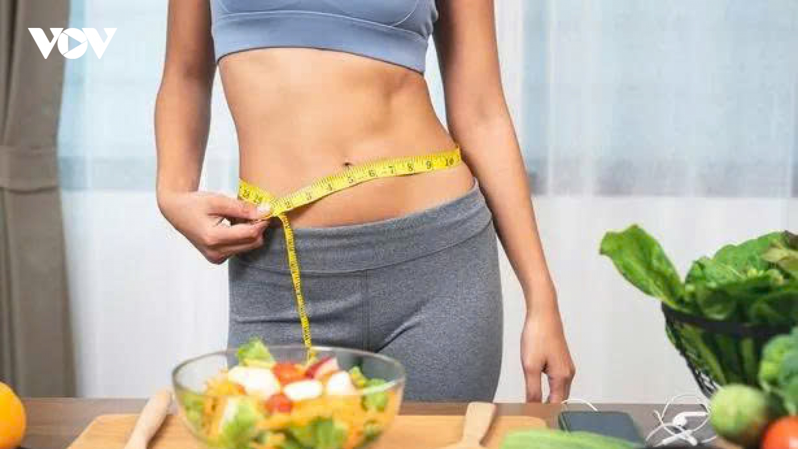 Bỏ bữa tối để giảm cân nhanh: Đúng hay sai?