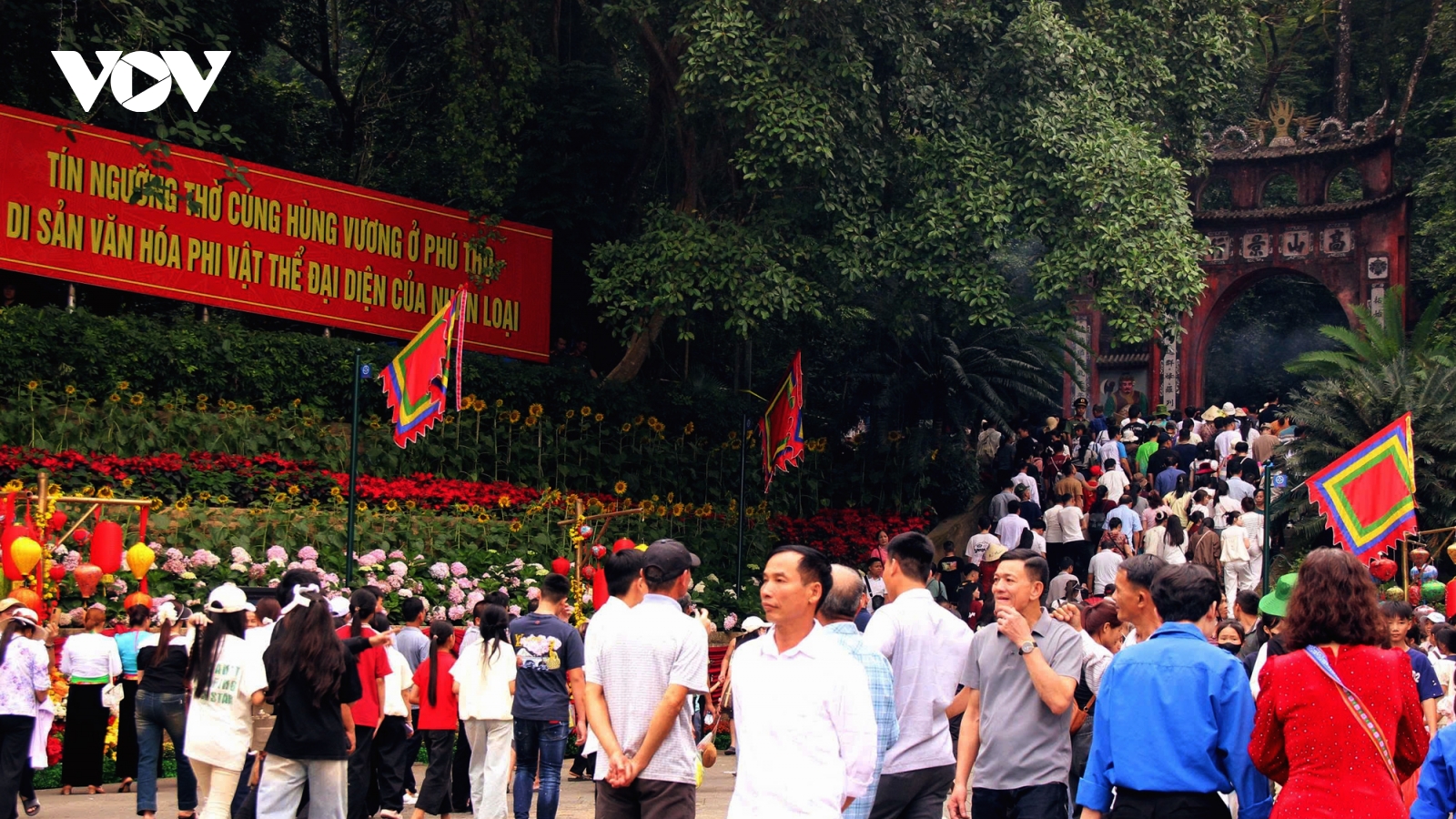 Phú Thọ khẳng định vị thế trung tâm du lịch văn hóa - lễ hội dịp Giỗ Tổ Hùng Vương