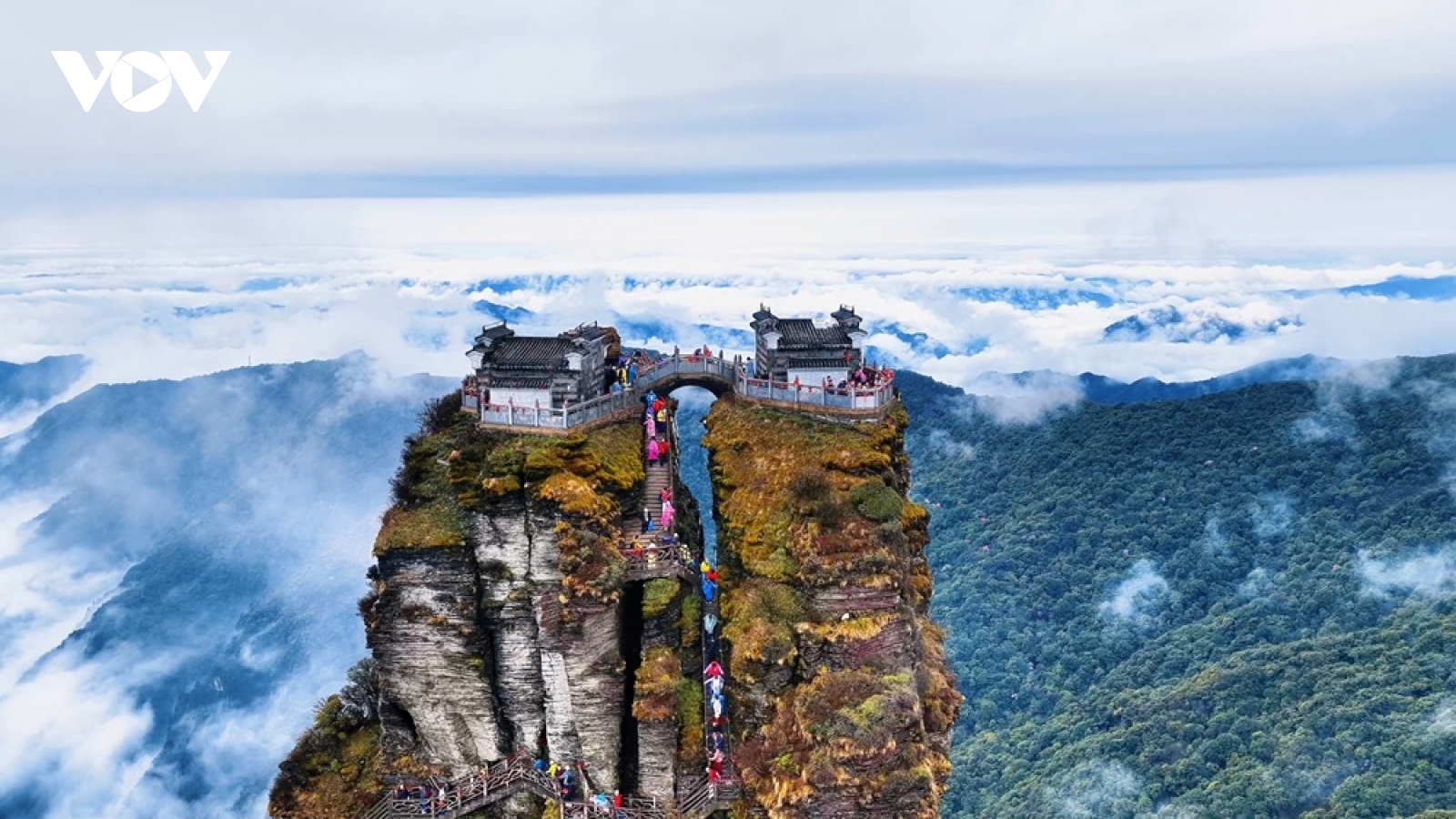 Núi Phạm Tịnh (Trung Quốc) – “Lâu đài trên không” phiên bản đời thực