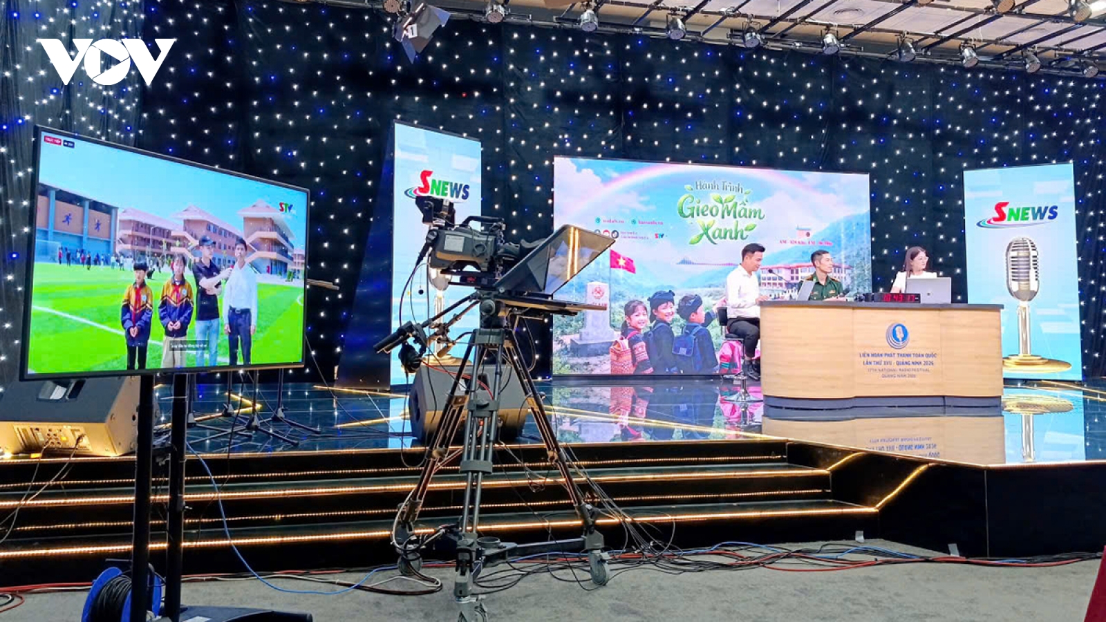 Phát thanh trực tiếp, nơi bản lĩnh người làm báo được thử thách