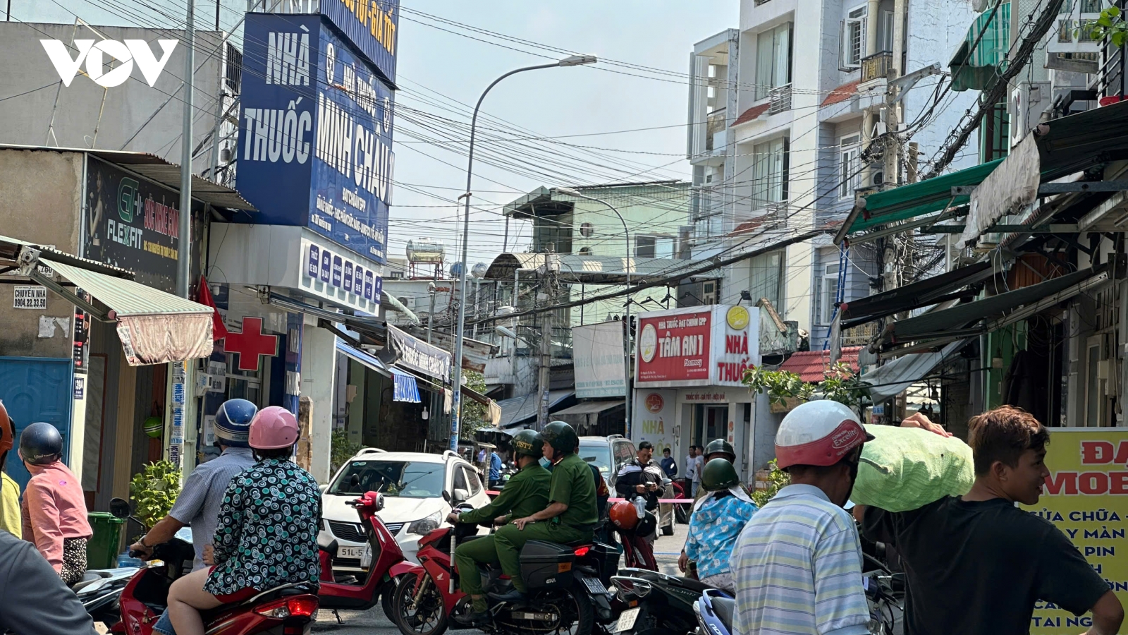 4 người lớn nguy kịch sau vụ cháy nhà trọ ở TP.HCM, bé 1 tuổi tạm ổn